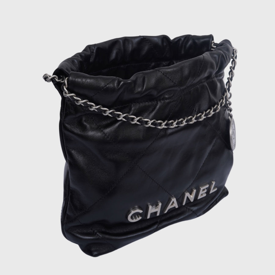 Chanel 22 Mini Calfskin Black SHW