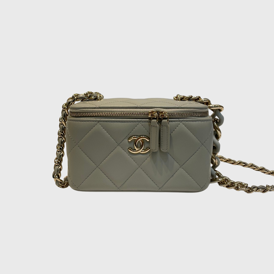 Chanel Vanity Lambskin Grey WG