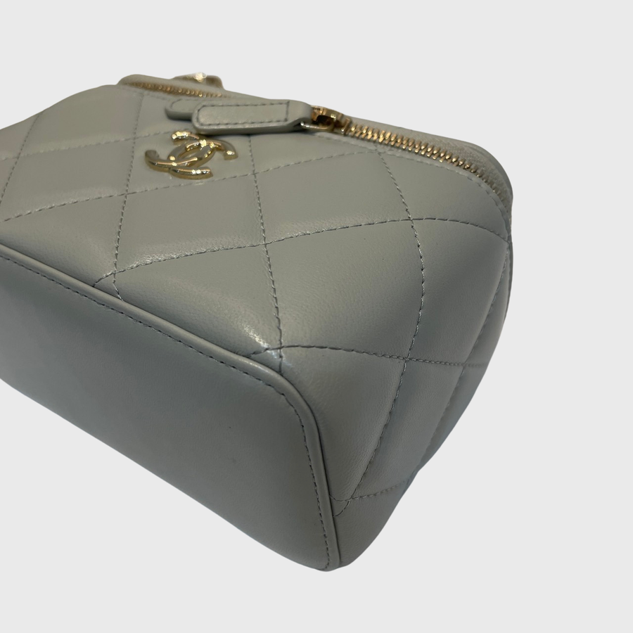 Chanel Vanity Lambskin Grey WG