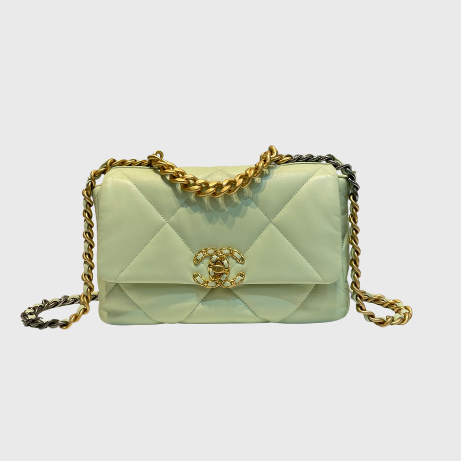 Chanel 19 Flap Bag Calfskin Green GHW