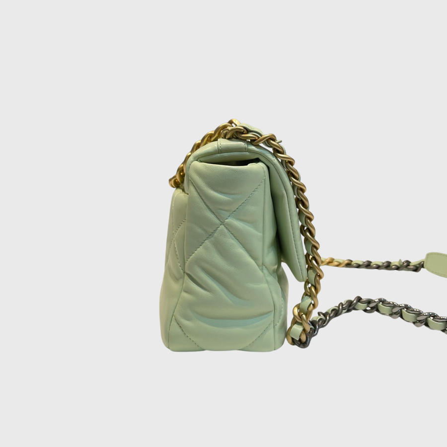 Chanel 19 Flap Bag Calfskin Green GHW