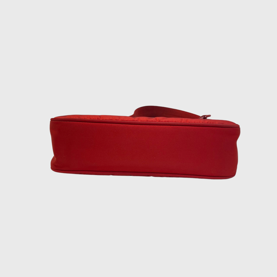 Prada Re-Edition 2000 Canvas Red SHW