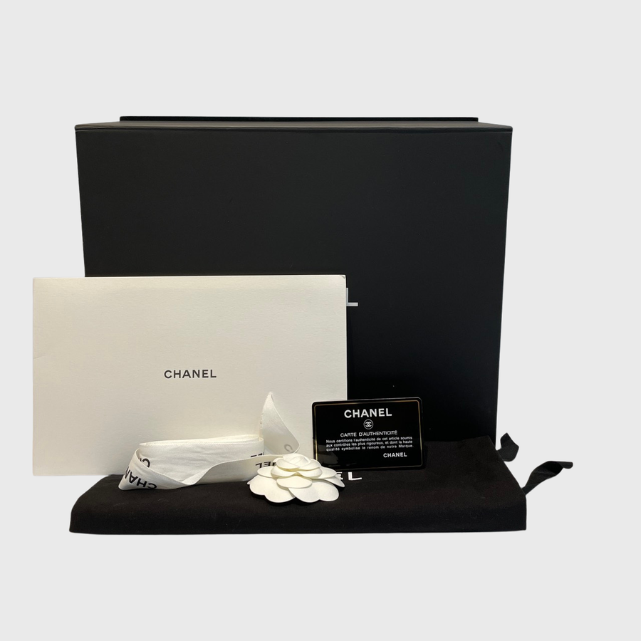 Chanel Boy Caviar  Black SHW