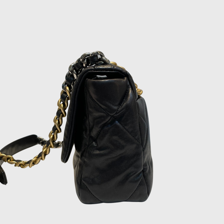 Chanel 19 Flap Bag Lambskin Black GHW