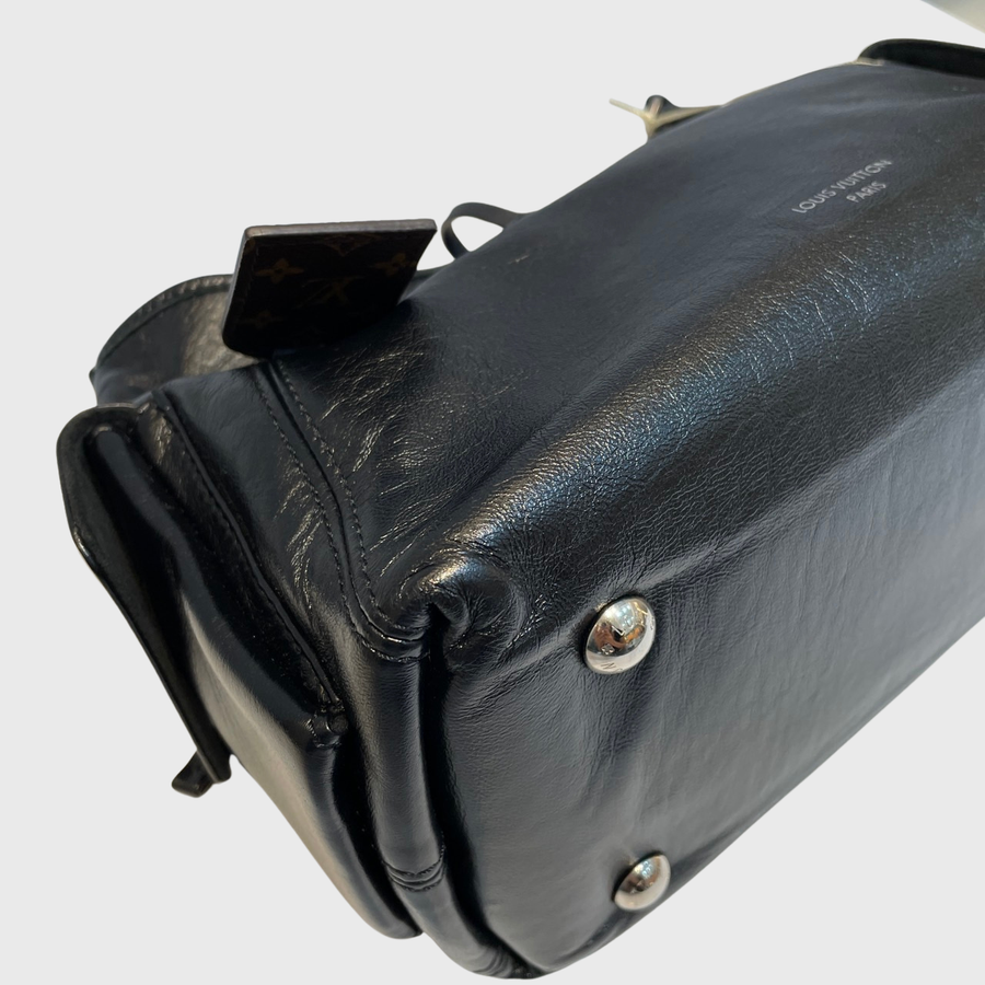 Louis Vuitton Carry All Cargo Vibe Lambskin Black SHW
