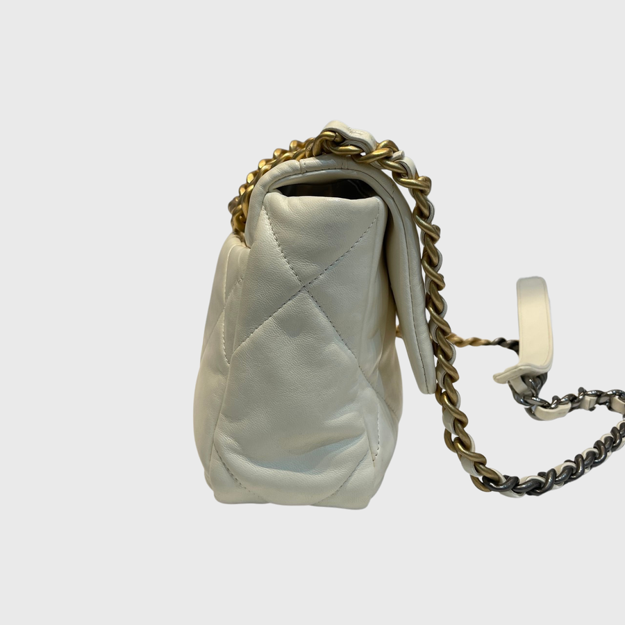 Chanel 19 Flap Bag Lambskin White GHW