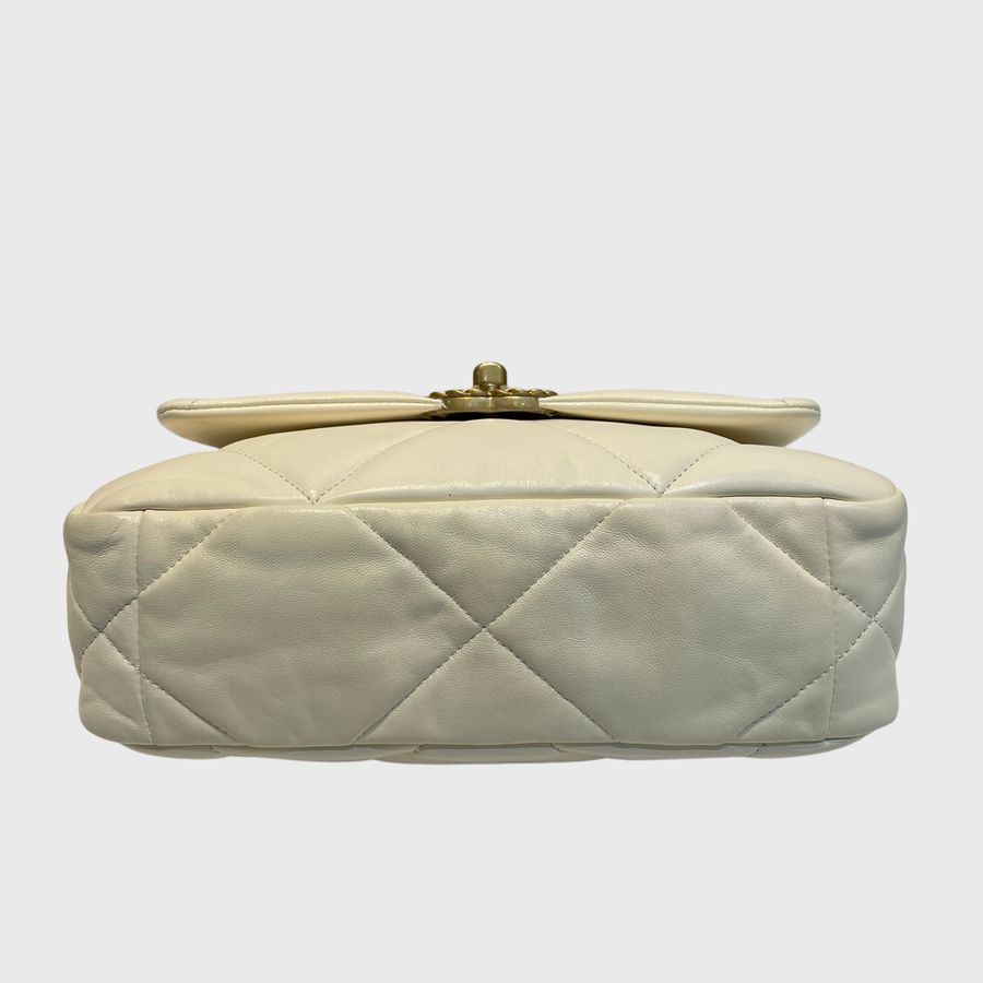 Chanel 19 Flap Bag Lambskin White GHW