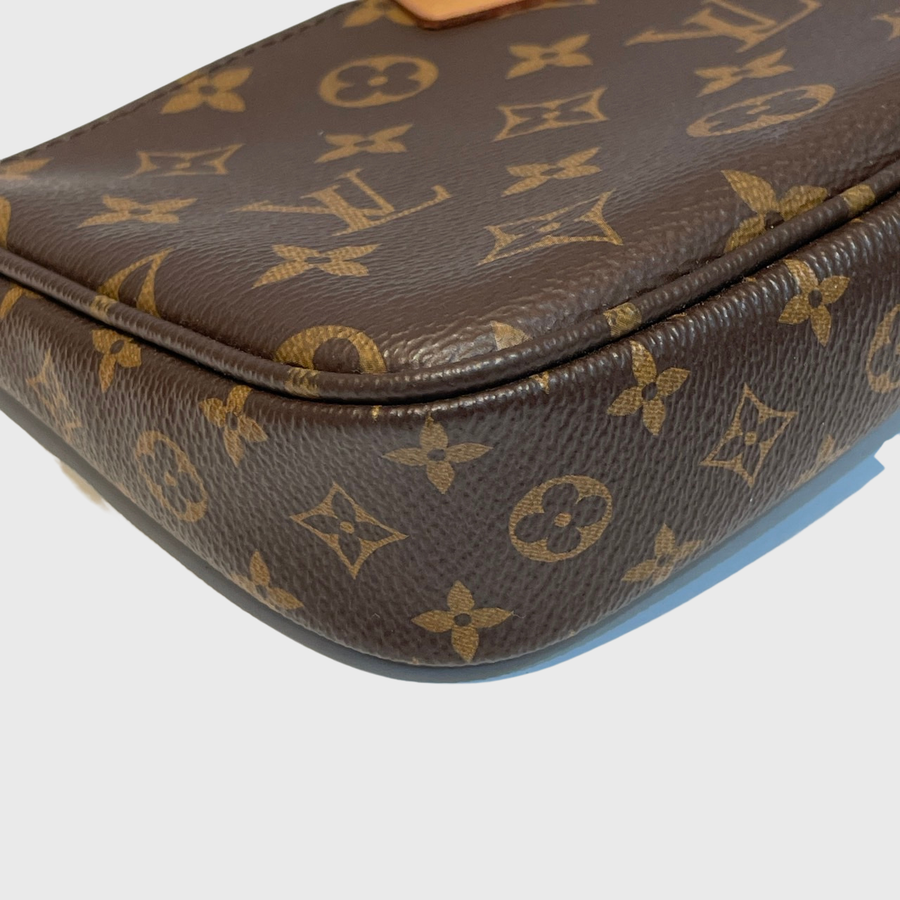 Louis Vuitton Multi Pochette Accessoires Canvas Cowhide Brown GHW