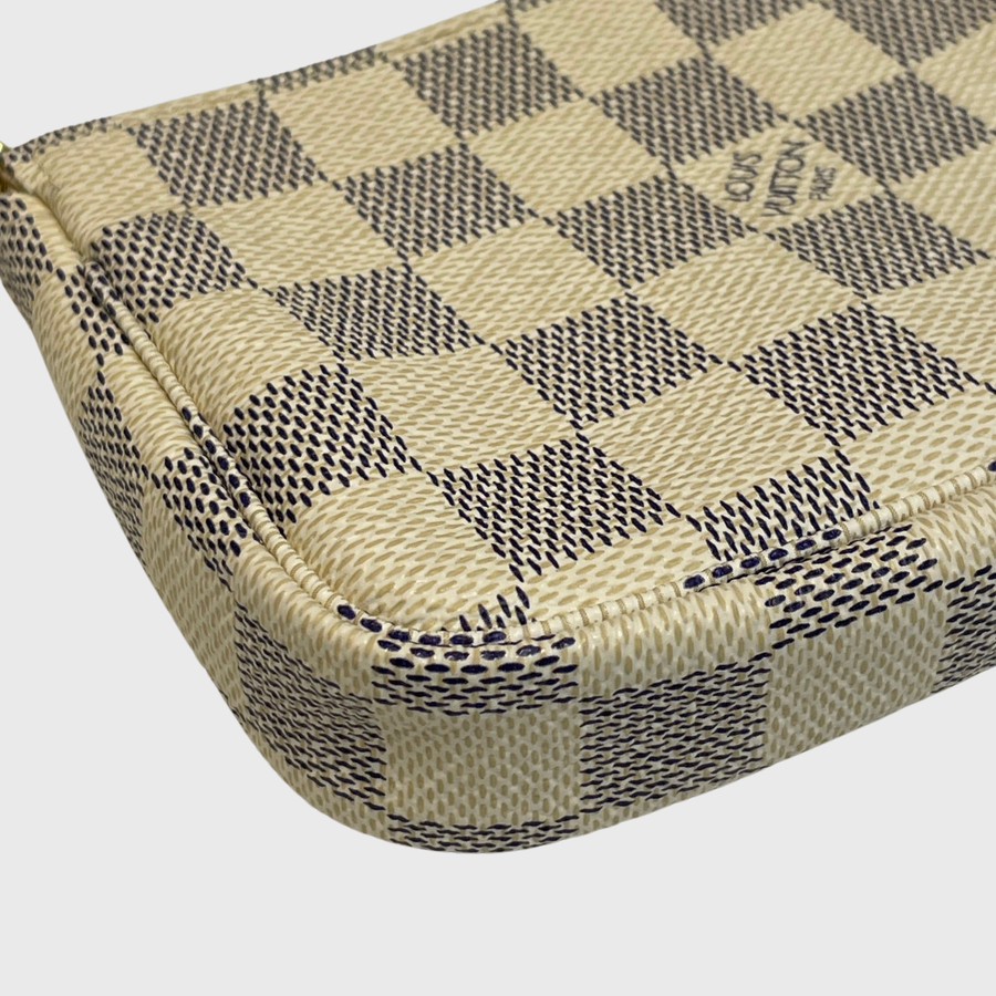 Louis Vuitton Mini Pochette