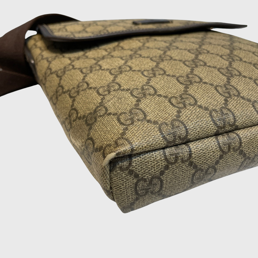 Gucci GG Suprame Messenger Canvas Brown SHW