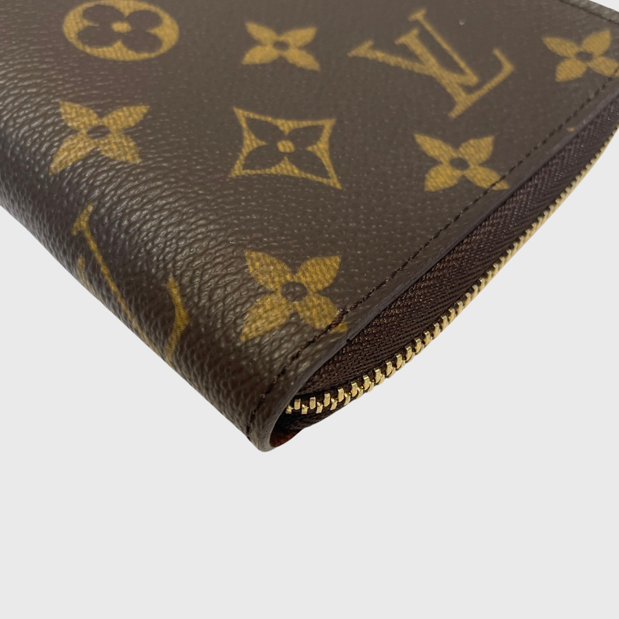 Louis Vuitton Passport Canvas Monogram GHW