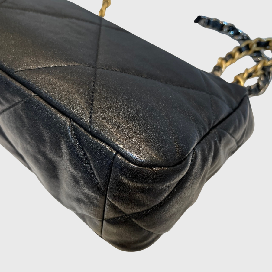 Chanel 19 Flap Bag Lambskin Black GHW