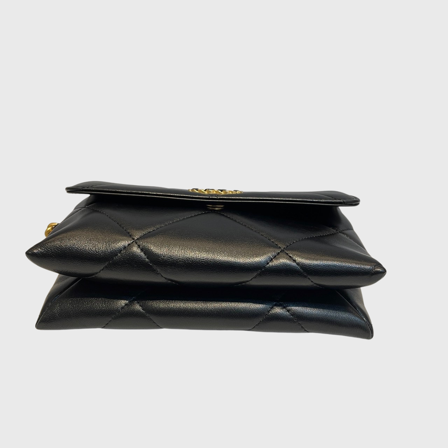 Chane 19 Pouch with Handle Lambskin Black GHW