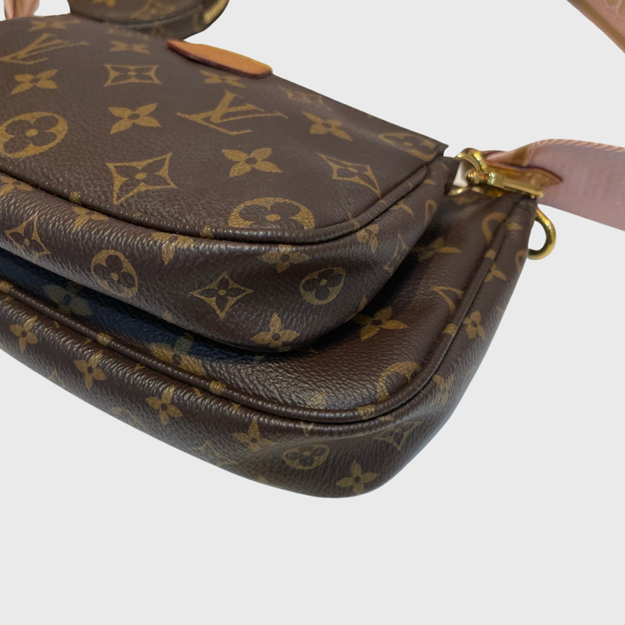 Louis Vuitton Multi Pochette Accessoires Leather Monogram GHW