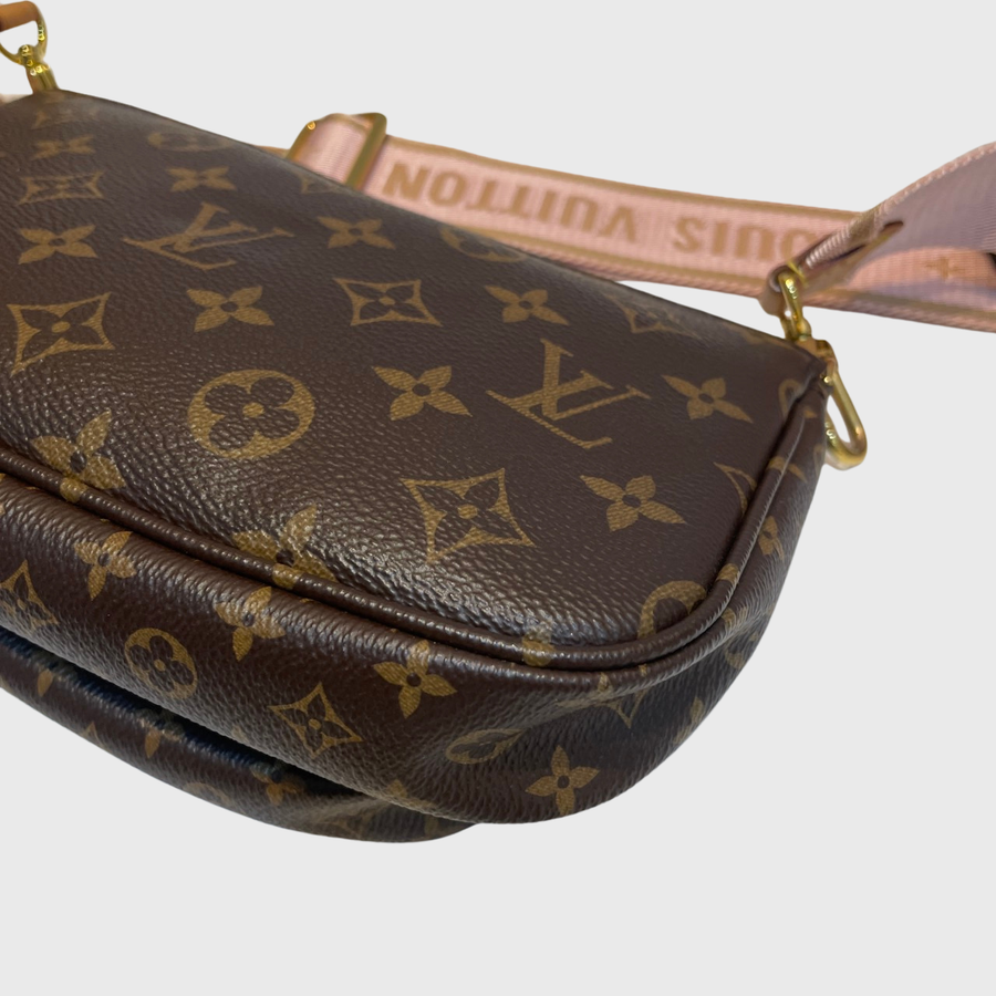 Louis Vuitton Multi Pochette Accessoires Leather Monogram GHW