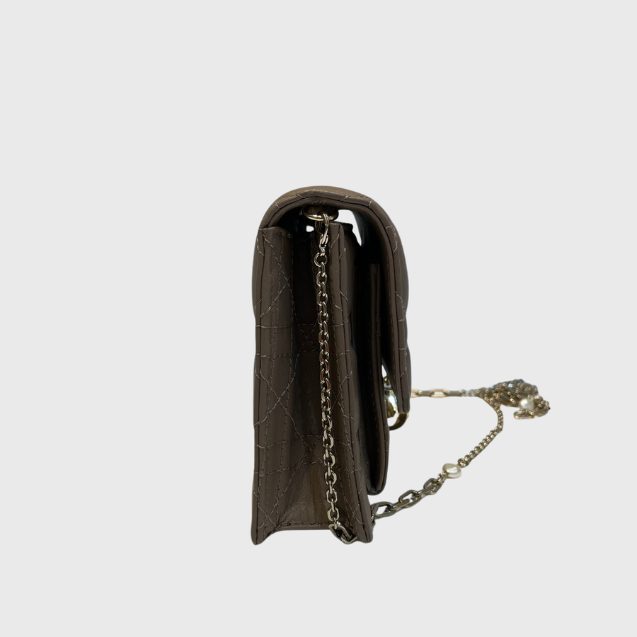 Christian Dior Daily Pouch With Chain Lambskin Beige White GHW