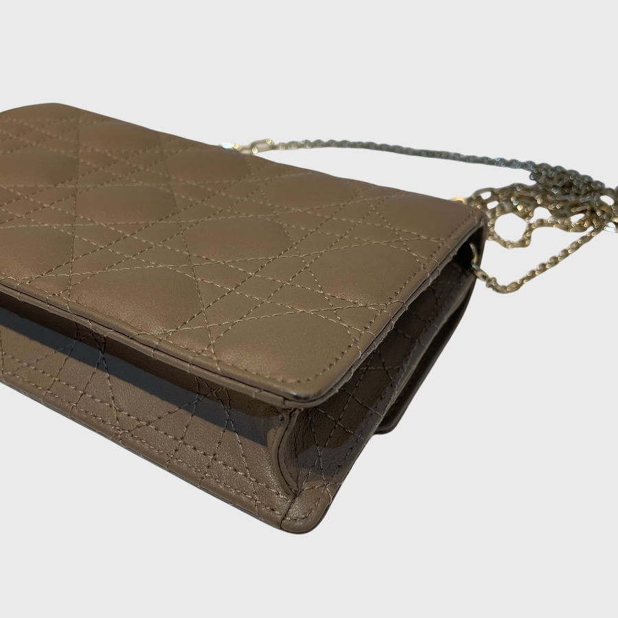 Christian Dior Daily Pouch With Chain Lambskin Beige White GHW