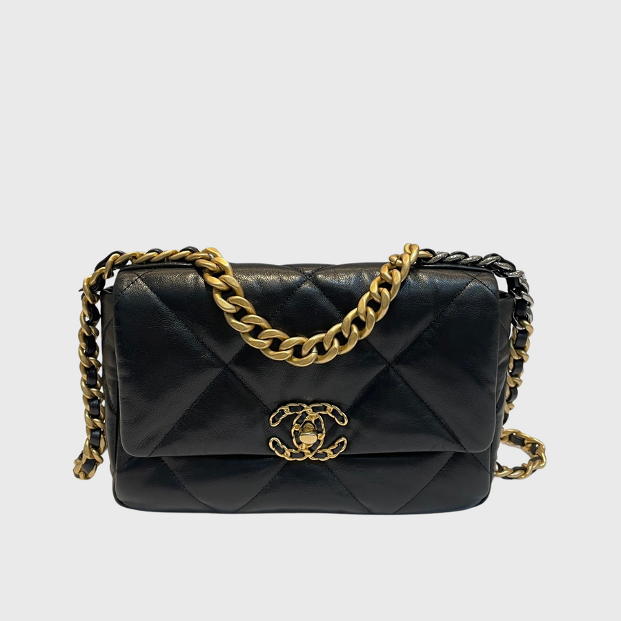 Chanel 19 Flap Bag Lambskin Black GHW