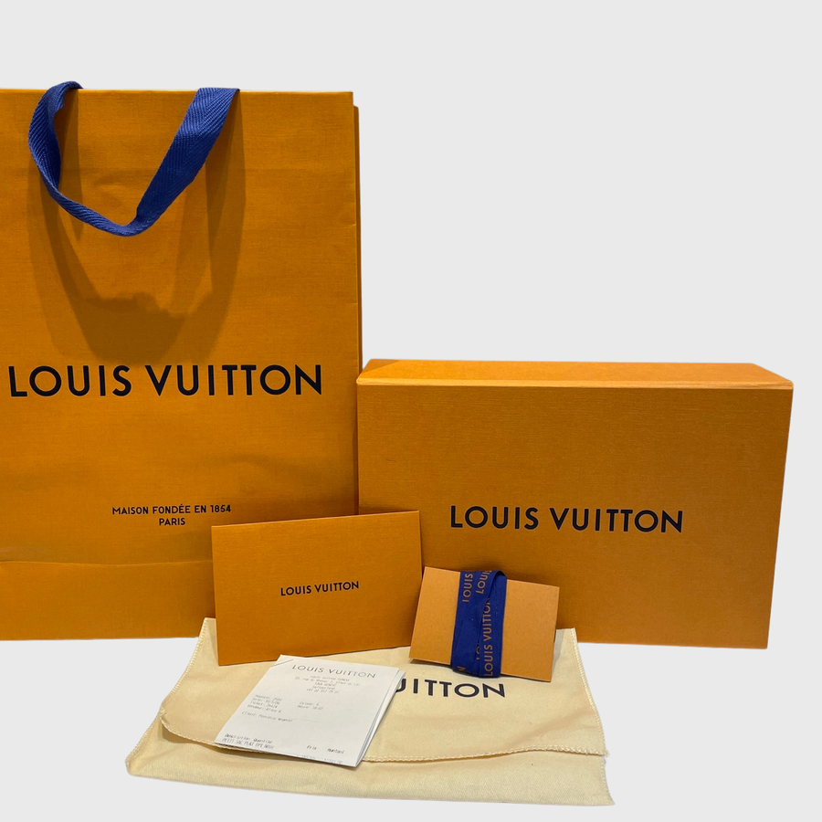 Louis Vuitton Petit Sac Plat Epi Leather Black SHW