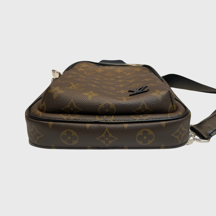 Louis Vuitton Avenue Sling Bag Canvas Monogram SHW