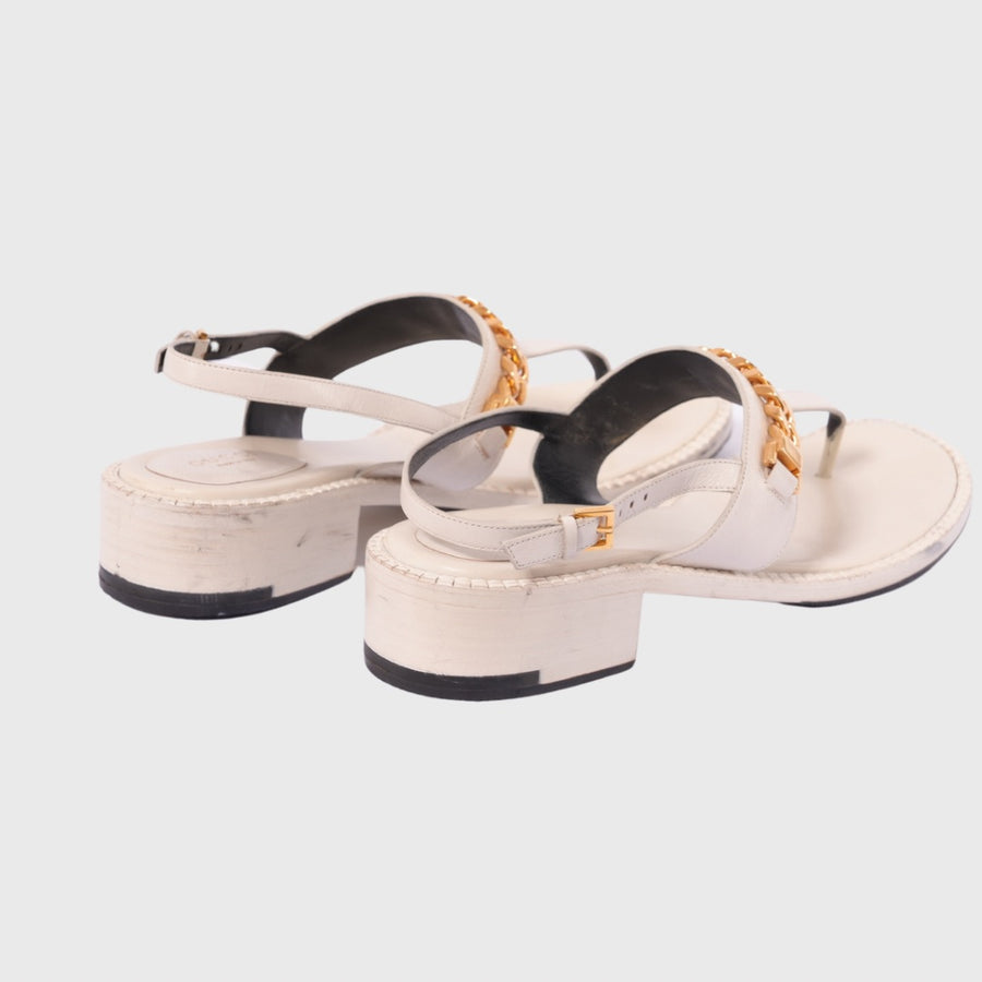 Gucci Chain Leather Thong Sandals	Leather White GHW