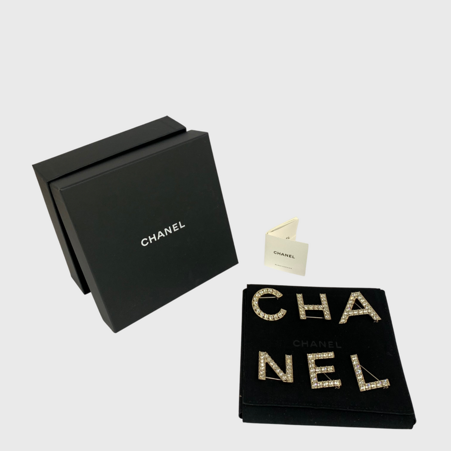 Chanel CHANEL เข็มกลัดโลโก้รันเวย์ ชุดหมุด 6 ชิ้น