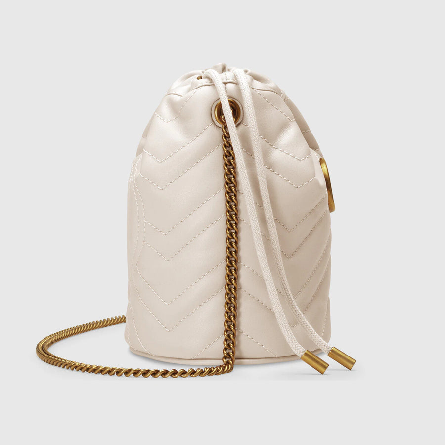 GG Marmont mini bucket bag สีขาว 